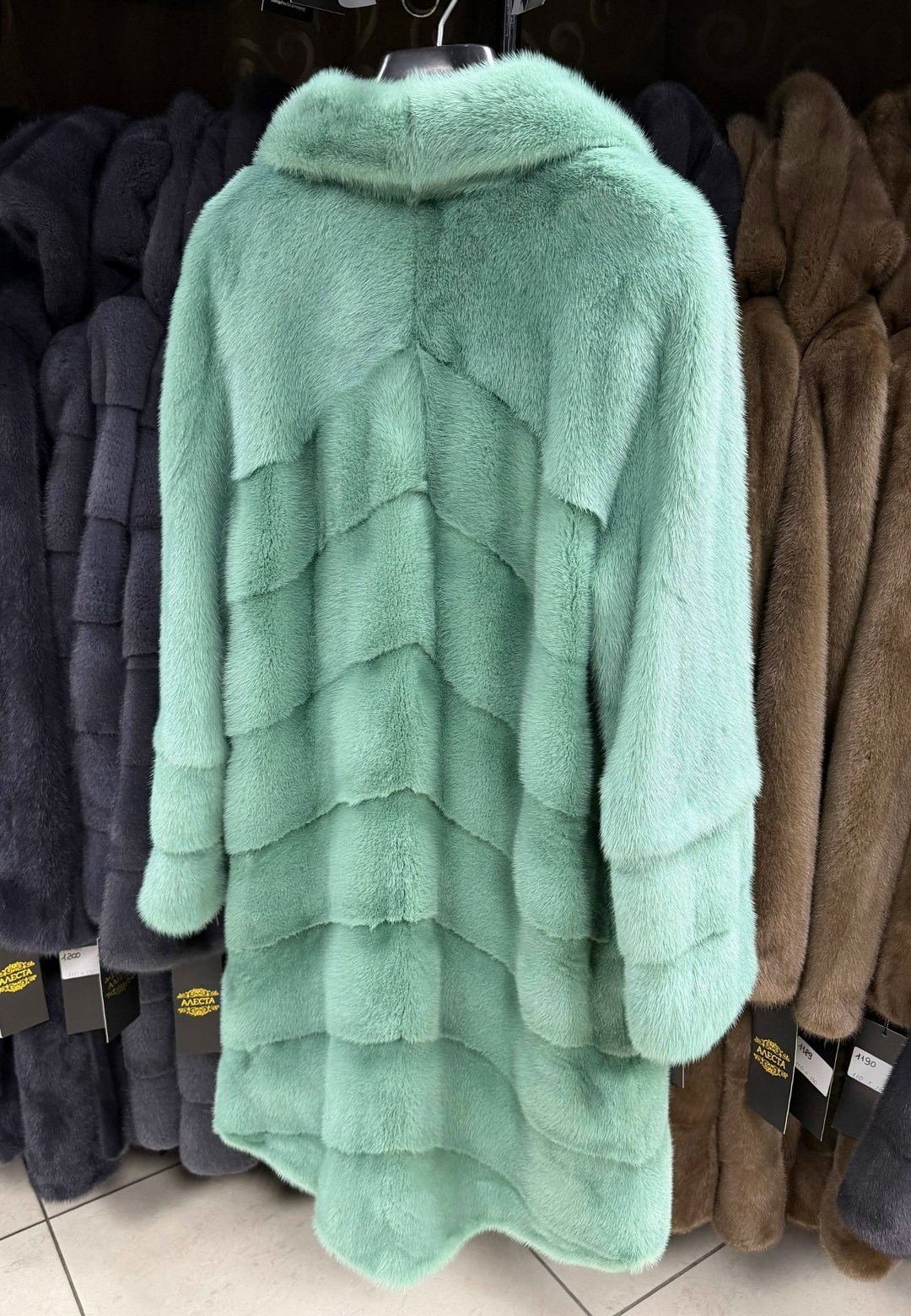 зеленая норковая шуба,норковая шуба,шуба из норки,шуба искусственная,шуба норка