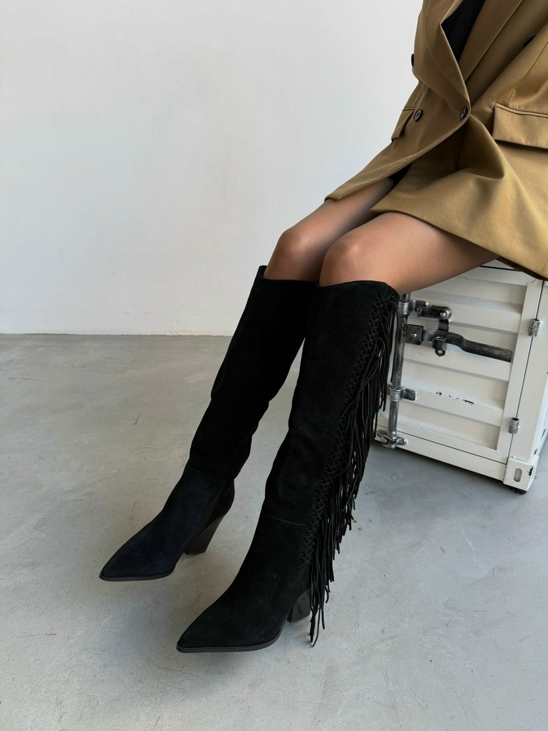 замшевые сапоги,сапоги с бахромой,сапоги казаки,сапоги казаки высокие,сапоги женские замшевые