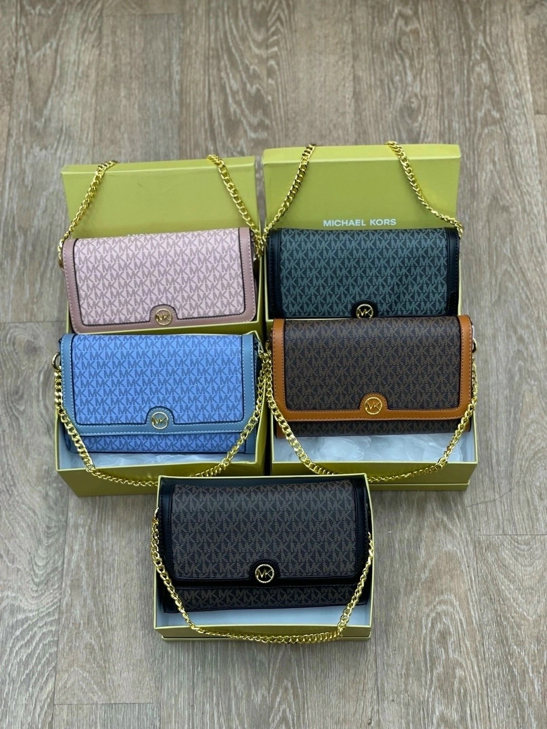 сумки,сумка michael kors,женская cумка michael kors,сумка,michael kors сумка на плечо