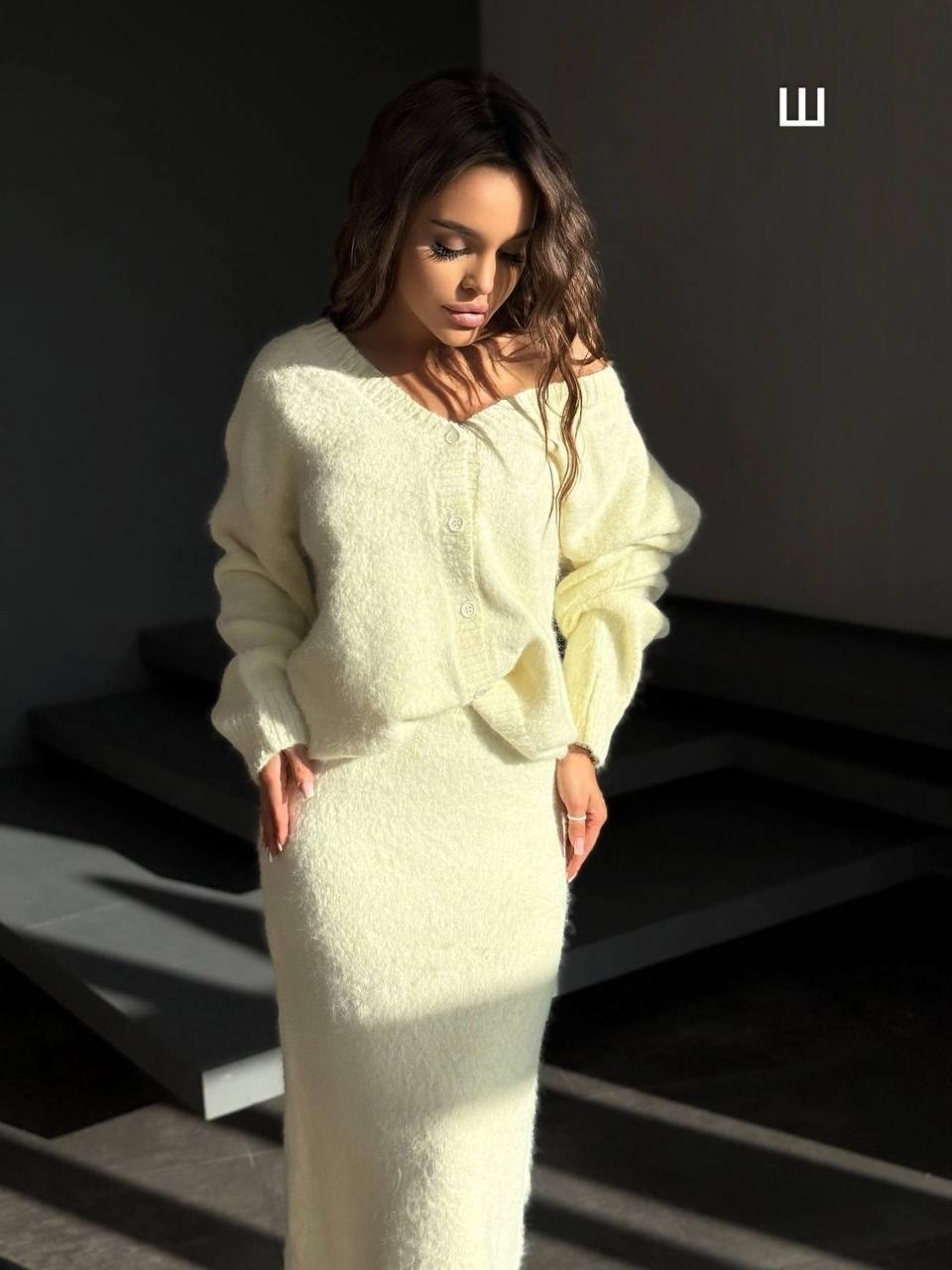 вязаные костюмы,трикотажные костюмы,женская кофта,костюм вязаный с юбкой,костюм с юбкой и кофтой