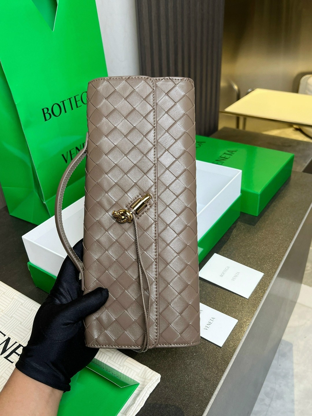 bottega veneta сумки женские,bottega veneta сумка,bottega veneta клатч,сумка bottega,bottega veneta сумки 2025