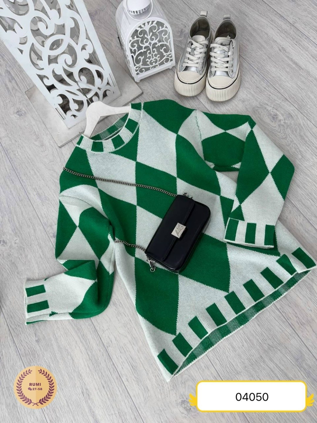 свитера женские,модные свитера,кофта женская,джемпер с ромбами,вязаные свитера женские