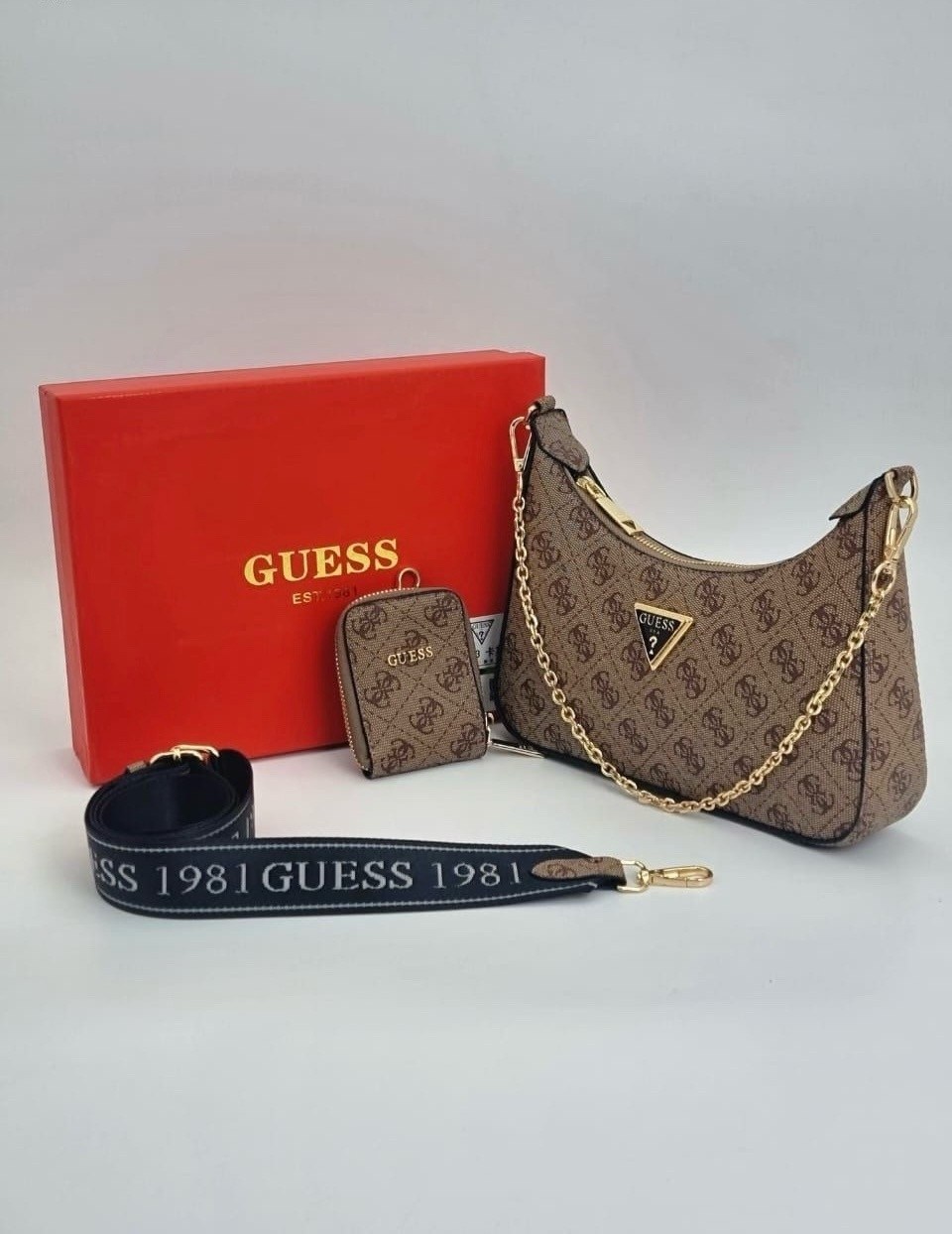 guess сумка,cумка женская guess,guess сумка на плечо,сумки,сумка