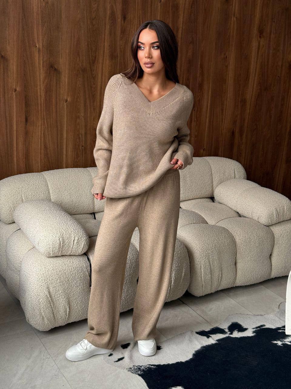 женский трикотажный костюм,костюмы брючный,трикотажные костюмы,вязаные костюмы,женские костюмы