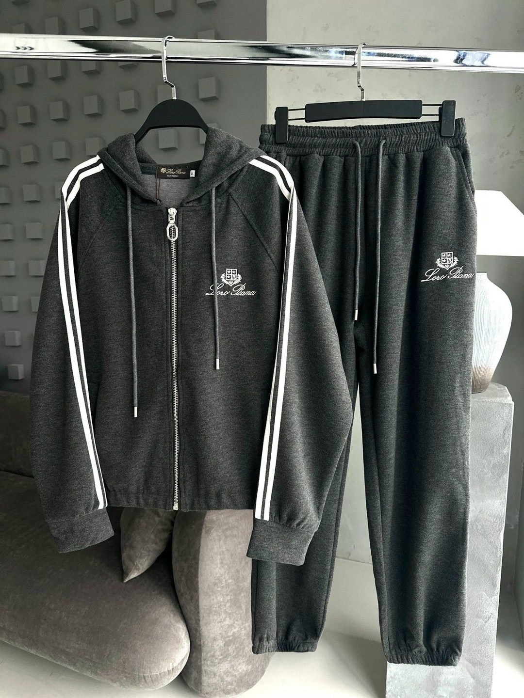 спортивный костюм женский adidas,костюмы адидас,спортивные костюмы,костюмы спортивные женские,адидас костюм женский