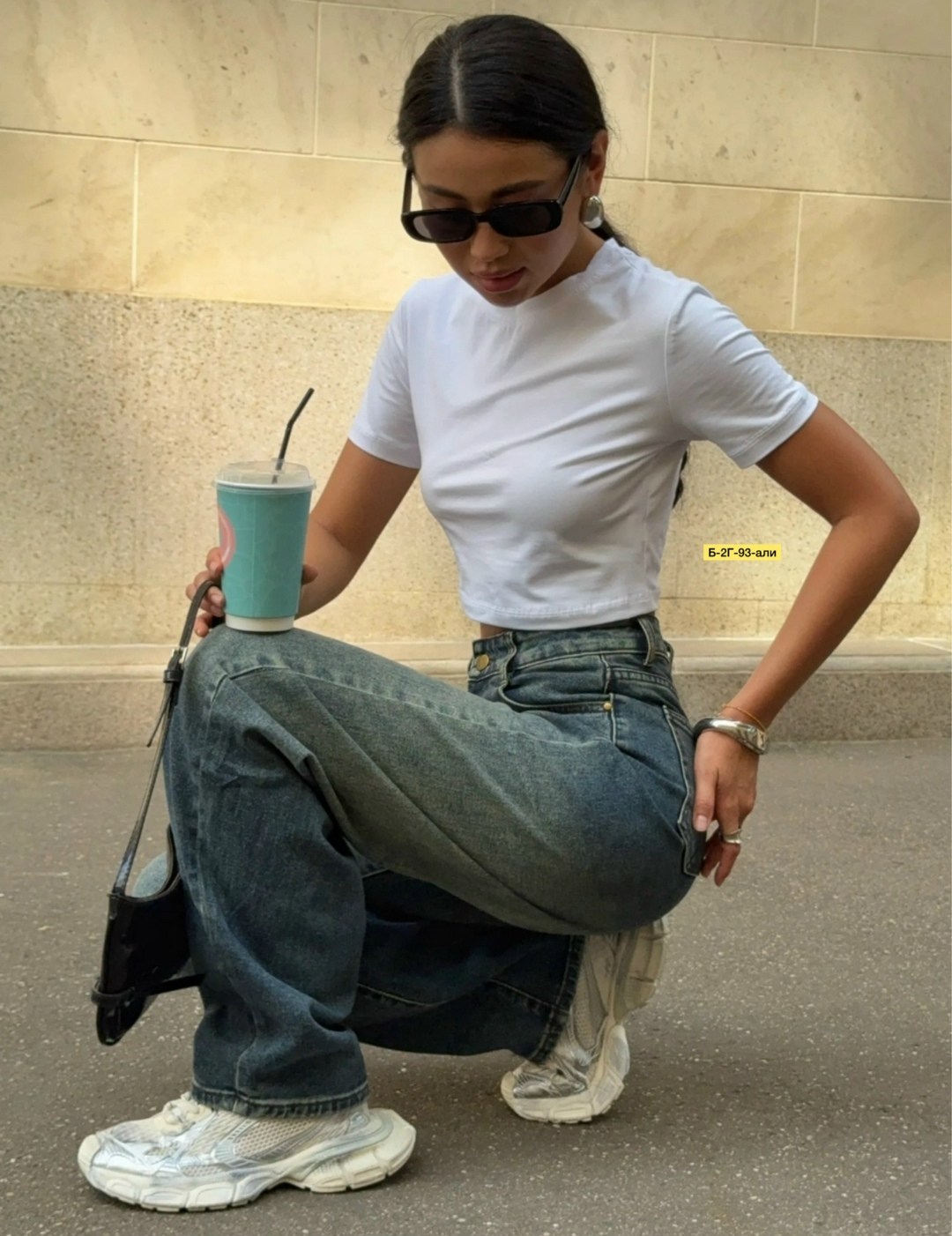 джинсы широкие,джинсы женские,женские широкие джинсы,модные джинсы,штаны джинсы