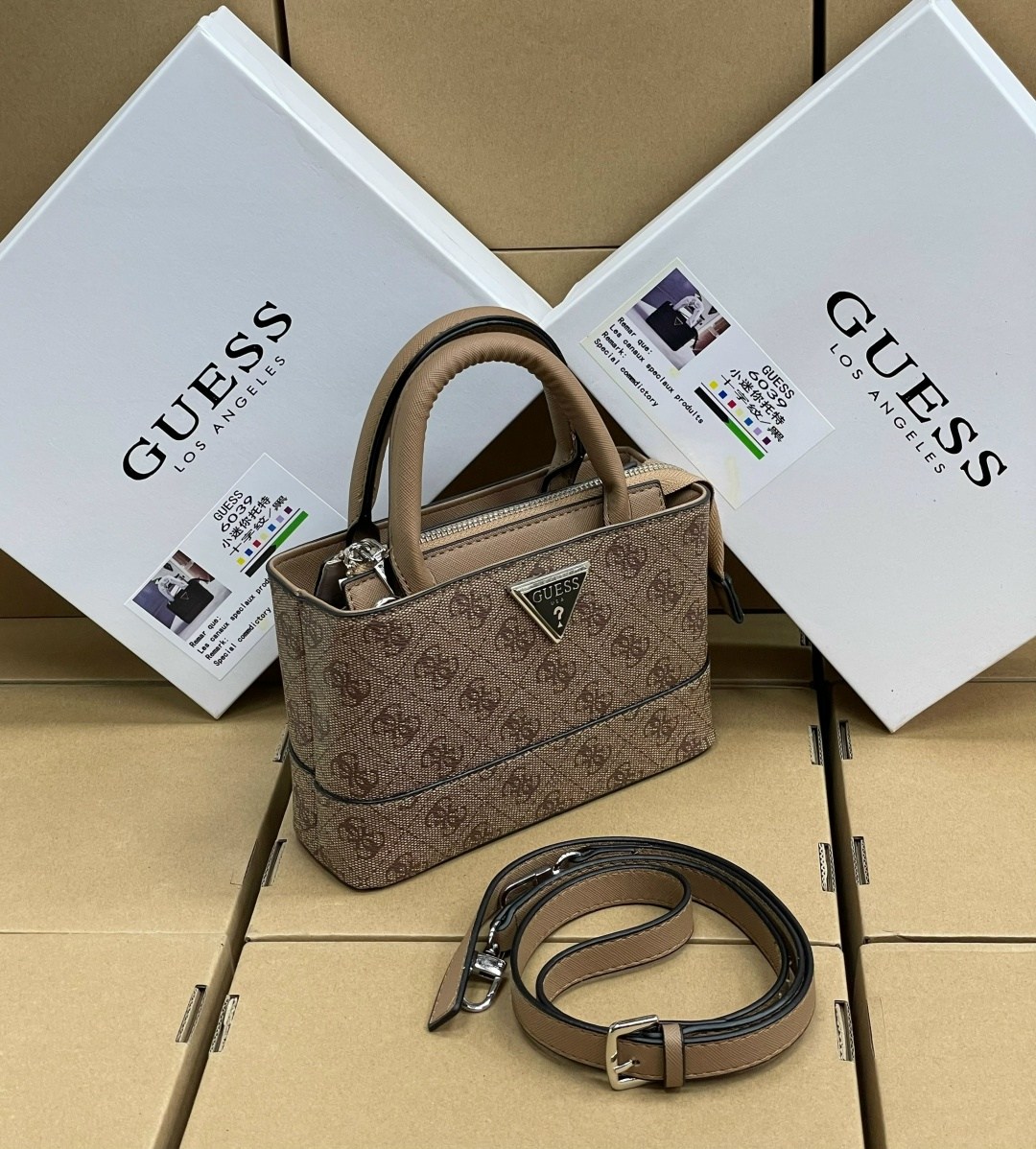 сумка женская guess,guess сумка на плечо,cумка guess,сумка,женская сумка