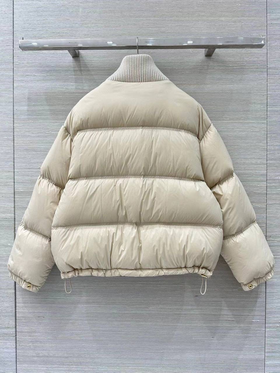пуховик celine,пуховик бежевый,куртка пуховик,женские пуховики,зимние куртки