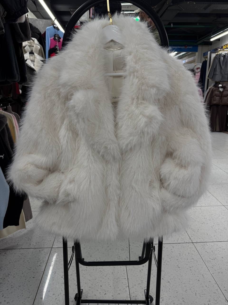 шуба искусственная,женская шуба,шубка,меховое пальто,меховая куртка