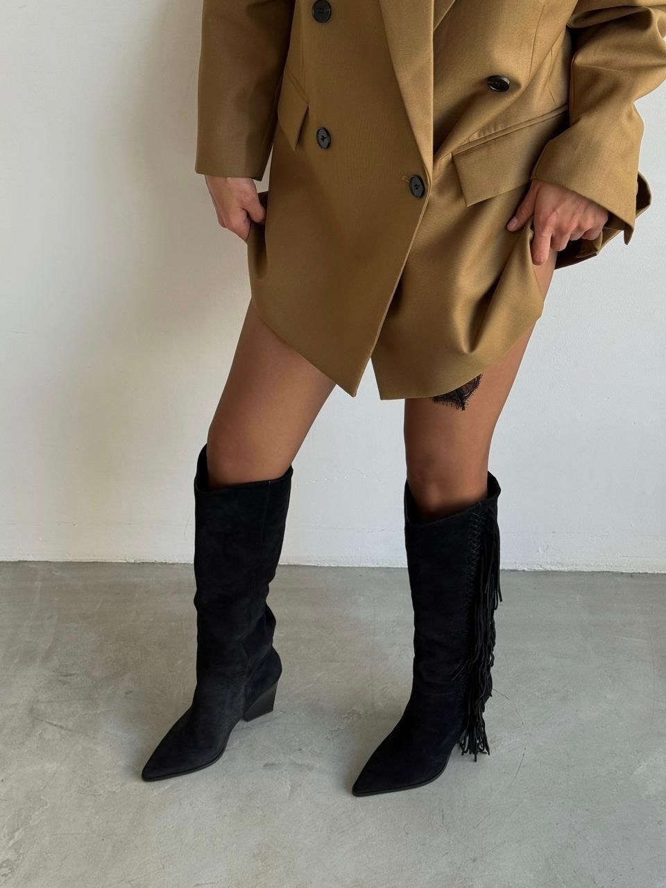 замшевые сапоги,сапоги с бахромой,сапоги казаки,сапоги казаки высокие,сапоги женские замшевые