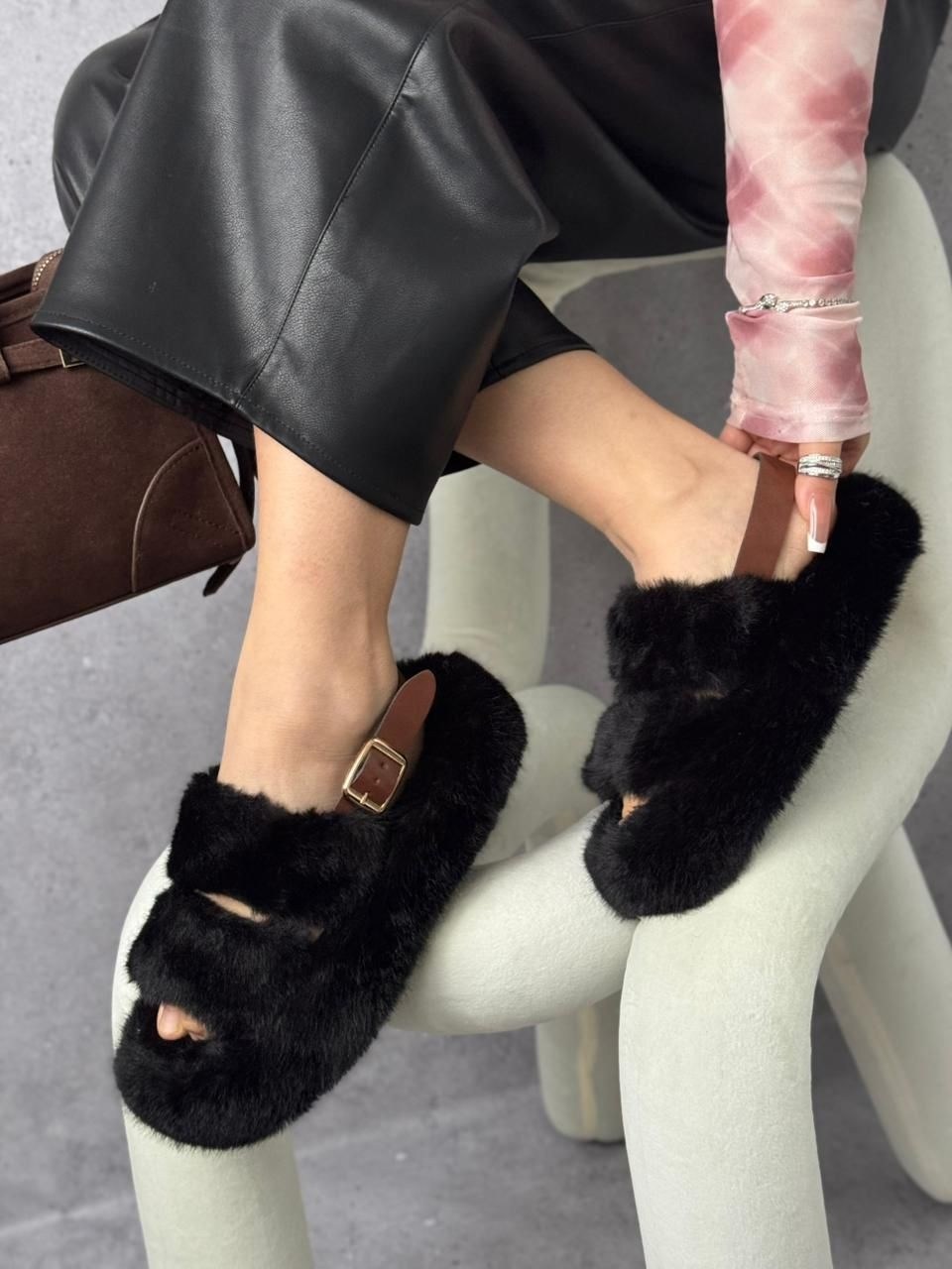 меховая ,меховые тапочки,тапочки модные,меховые туфли,тапки с мехом