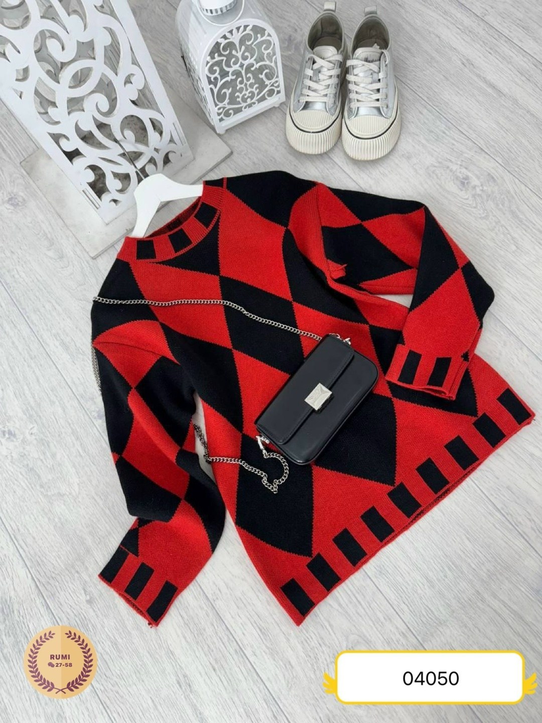 свитера женские,модные свитера,кофта женская,джемпер с ромбами,вязаные свитера женские