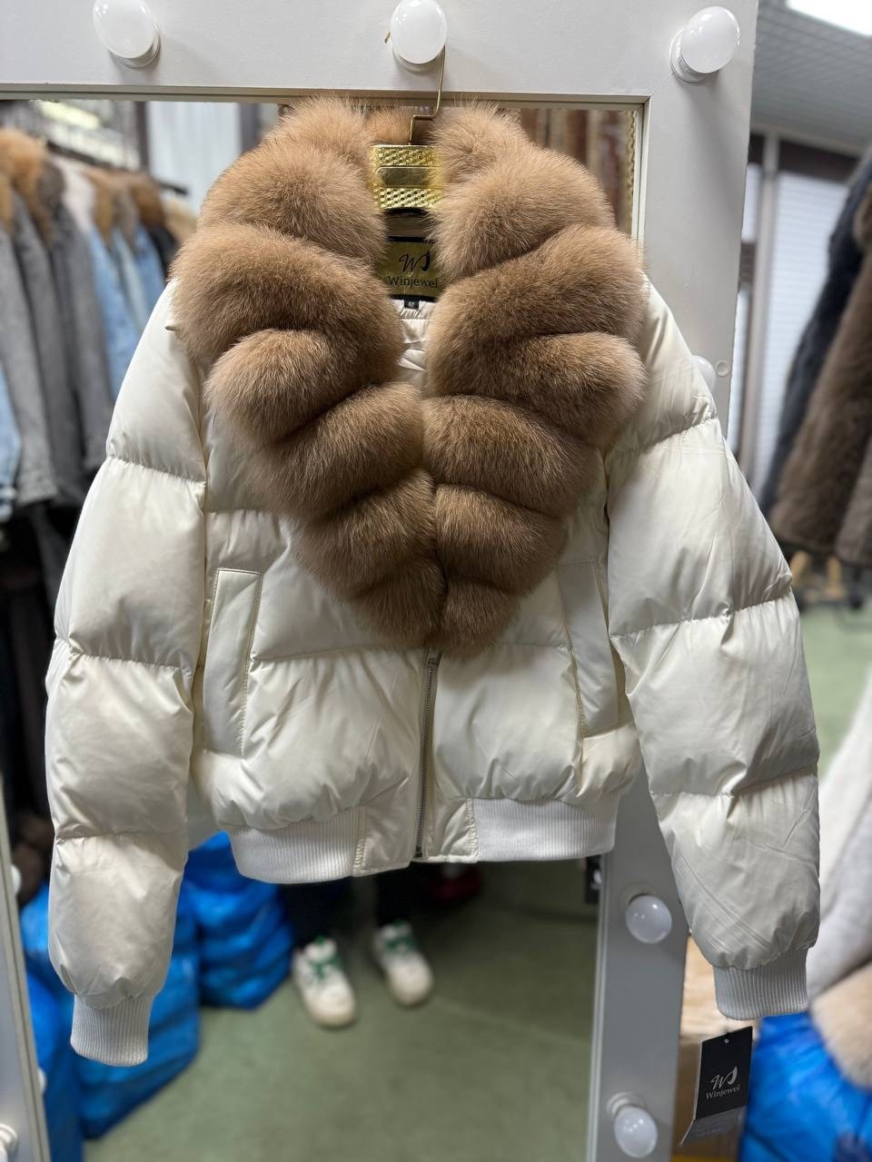 пуховики с мехом,пуховик женский,пуховик,пуховики с натуральным мехом,зимние куртки