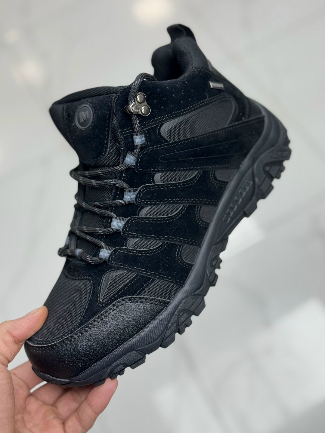 кроссовки зимние merrell,мужские кроссовки merrell,зимние кроссовки мерелл с мехом,зимние ботинки merrell,кроссовки мужские зимние merrell