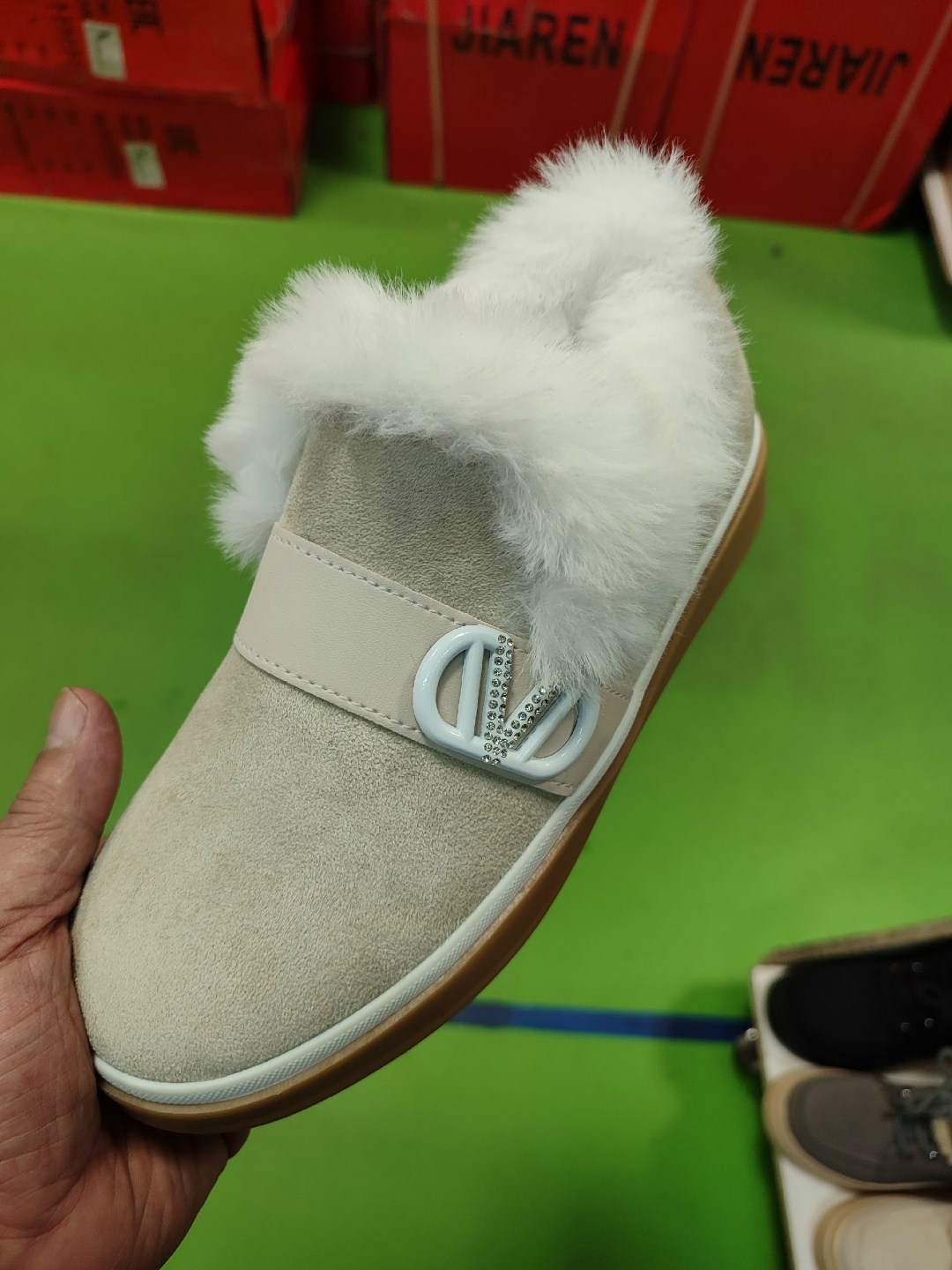 ,женская  зимняя,женские угги,ботинка женские зимние,женская