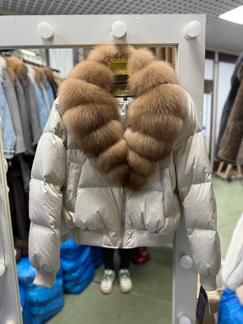 пуховики с мехом,пуховик женский,пуховик,пуховики с натуральным мехом,зимние куртки