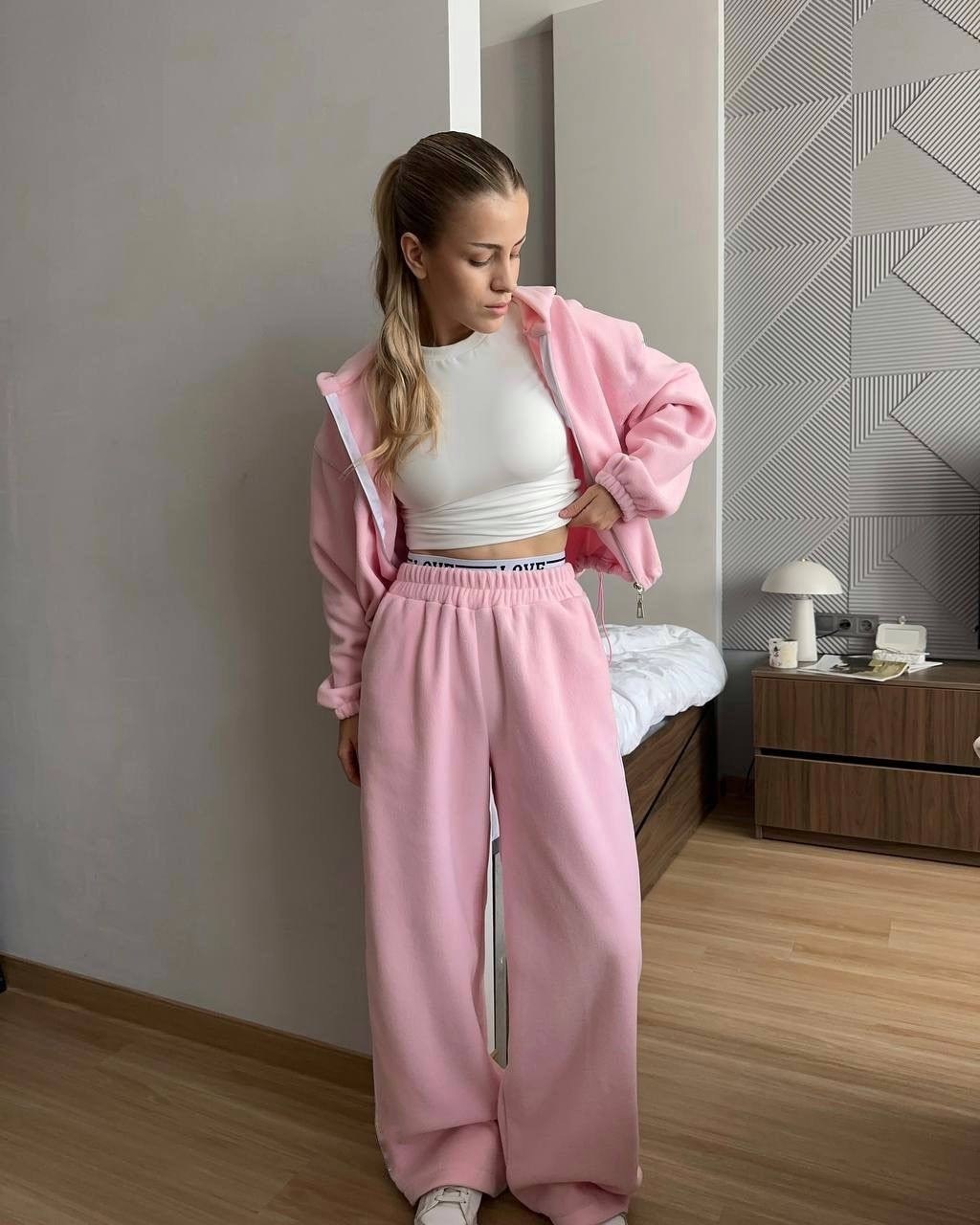 костюмы спортивные женские,стильные костюмы,спортивные костюм,женские костюмы,костюм на флисе