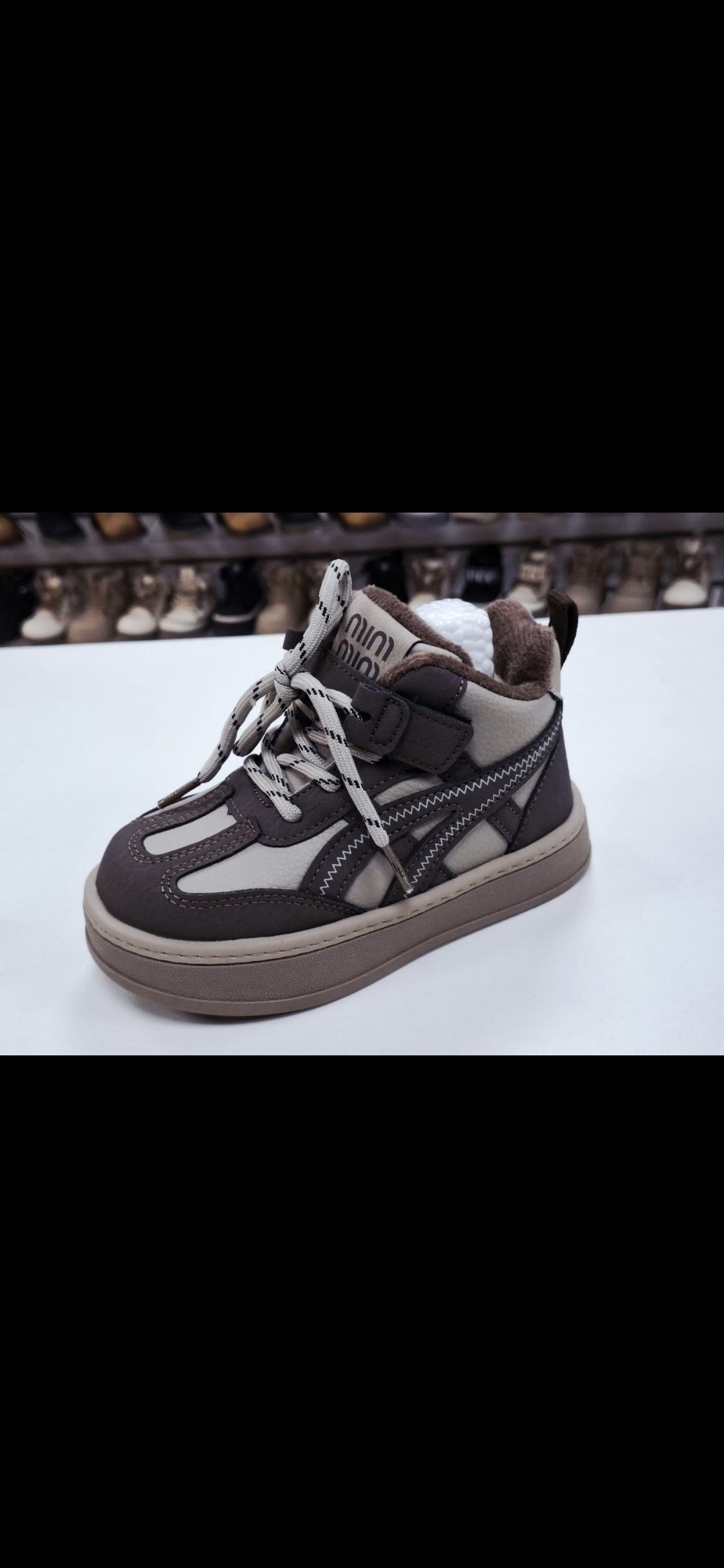 детская ,ботинки детские,детские кроссовки,высокие кроссовки,демисезонная