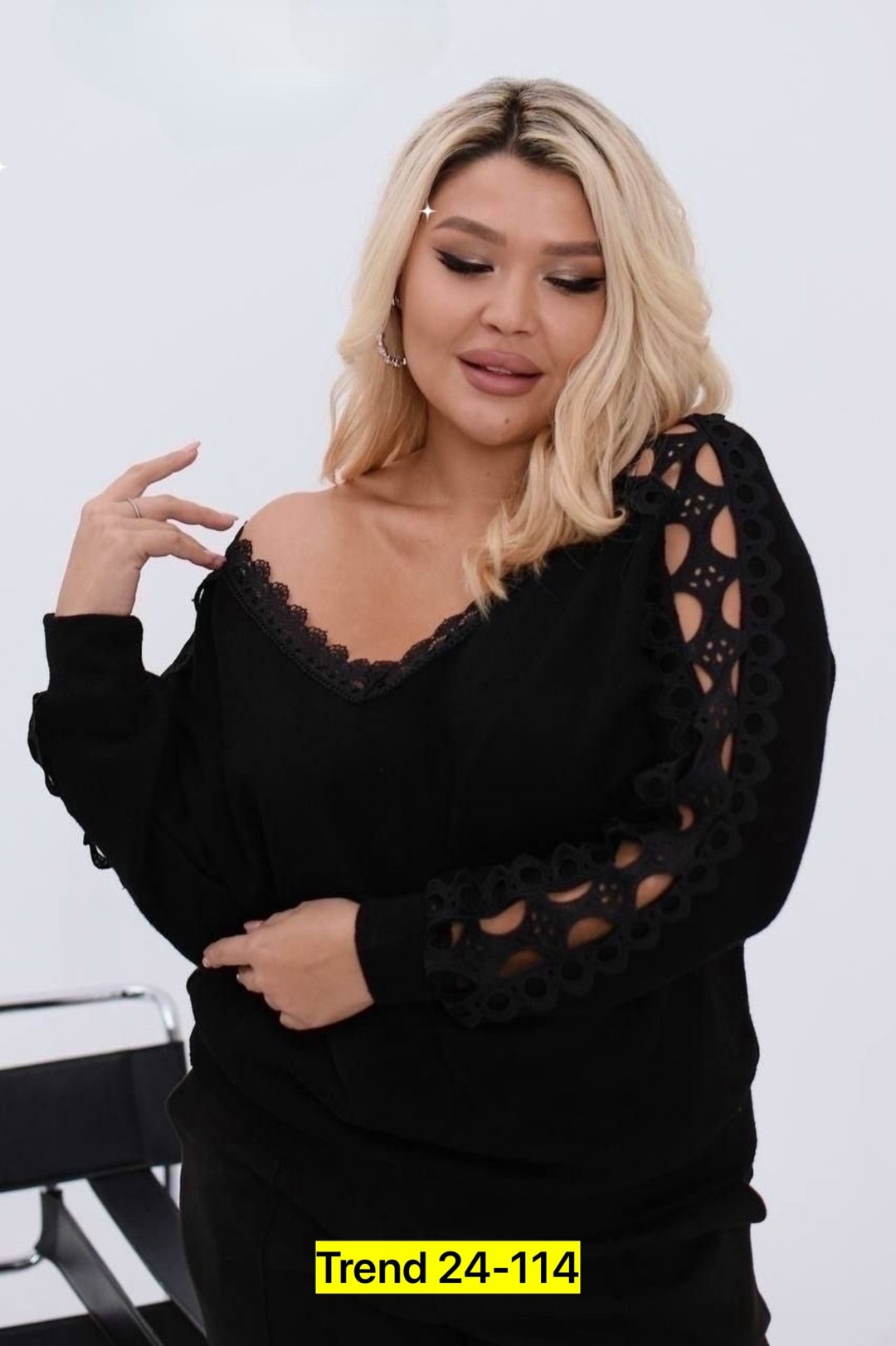 джемпер с кружевом,женская кофточка,нарядная кофта,женская кофта,кофта с кружевами