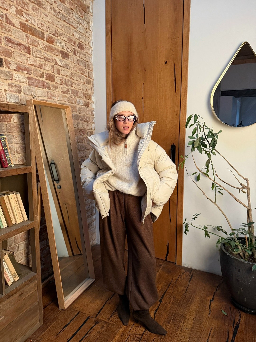 модные пуховики,пуховик оверсайз,объемный пуховик,бежевый пуховик,образы с бежевым пуховиком