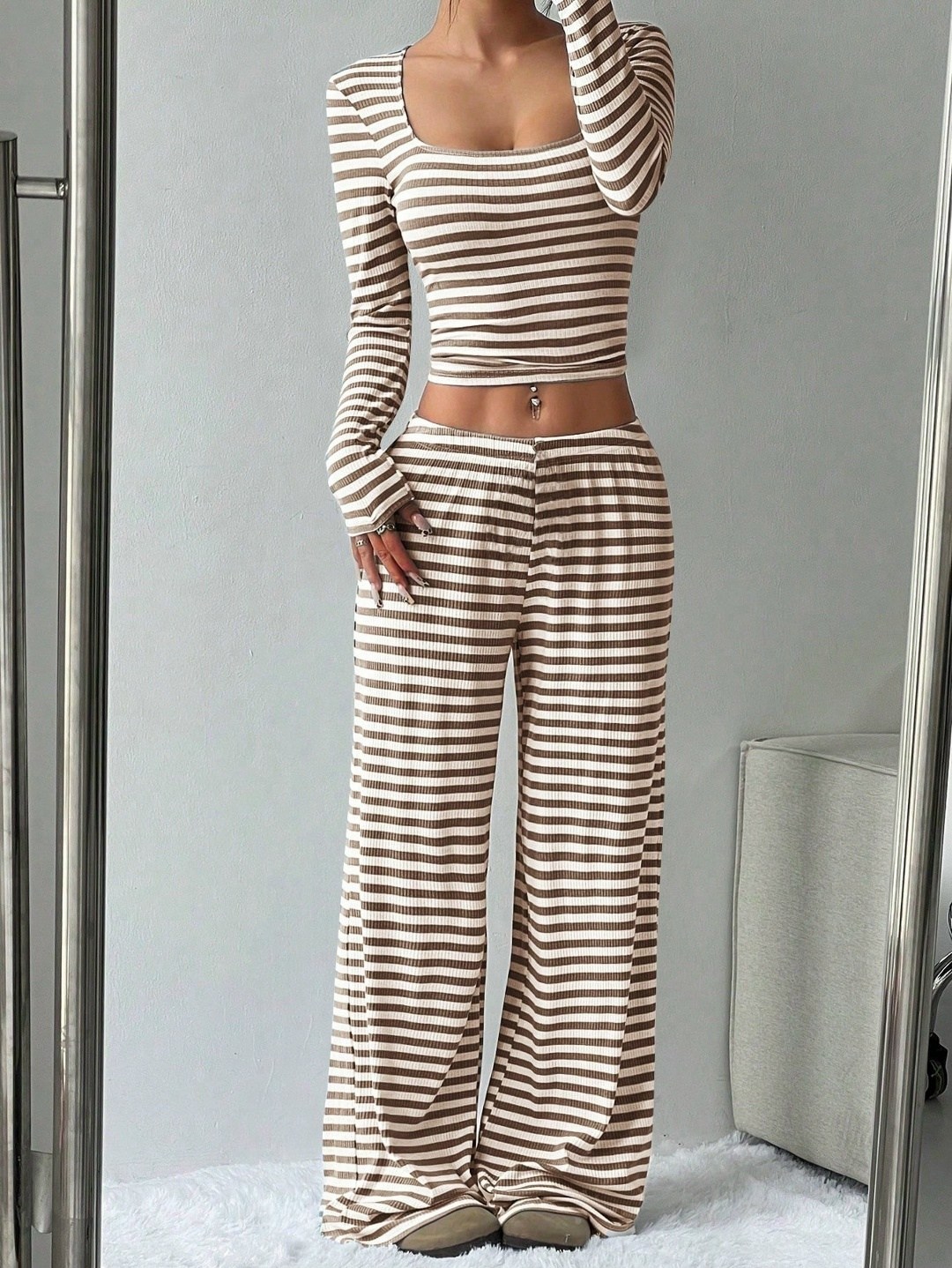 брюки в полоску,женские брюки в полоску,трикотажные костюмы,брюки с широкими штанинами,штаны в полоску