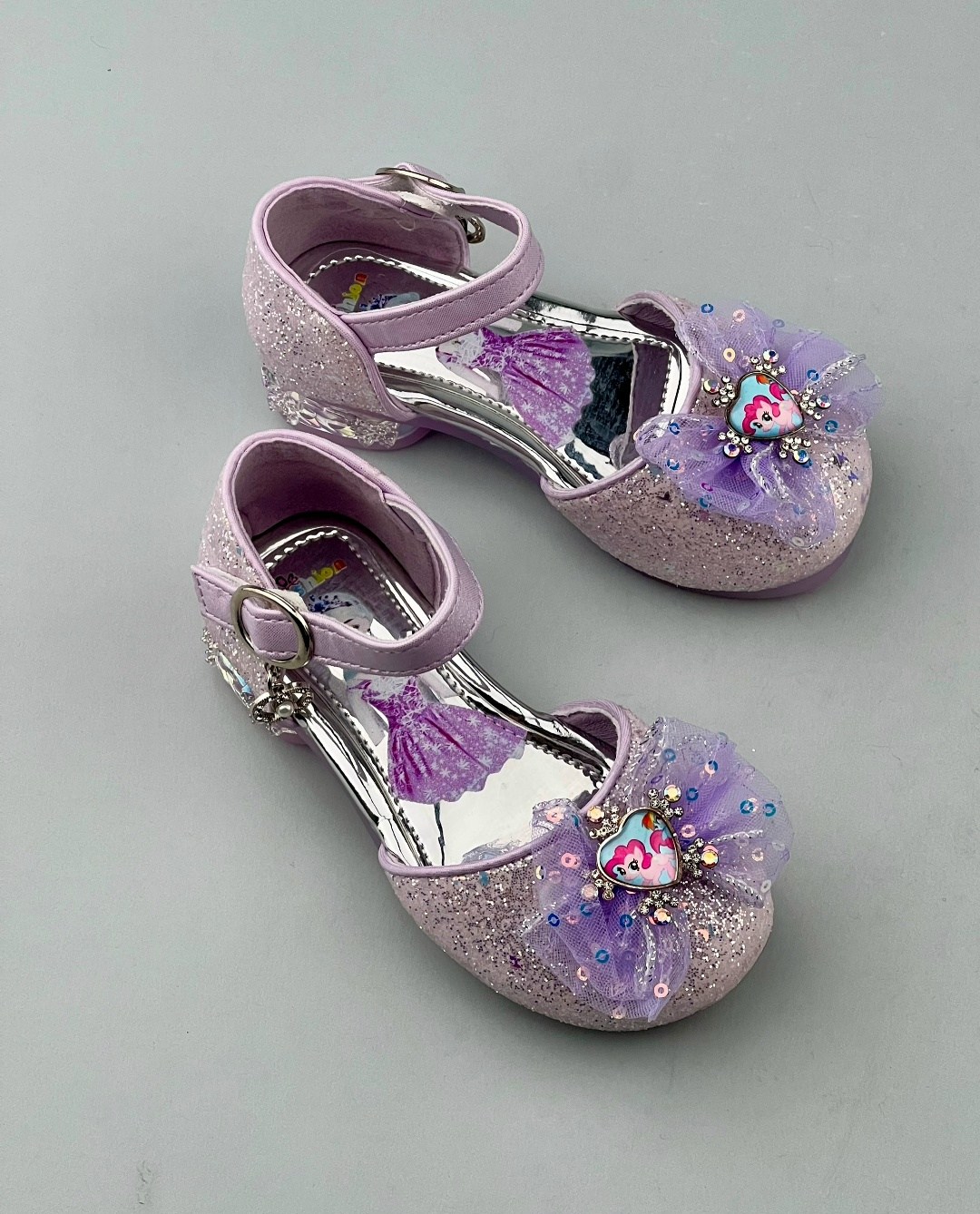туфли принцессы,туфли для девочек,детские туфли,босоножки для девочек, детская