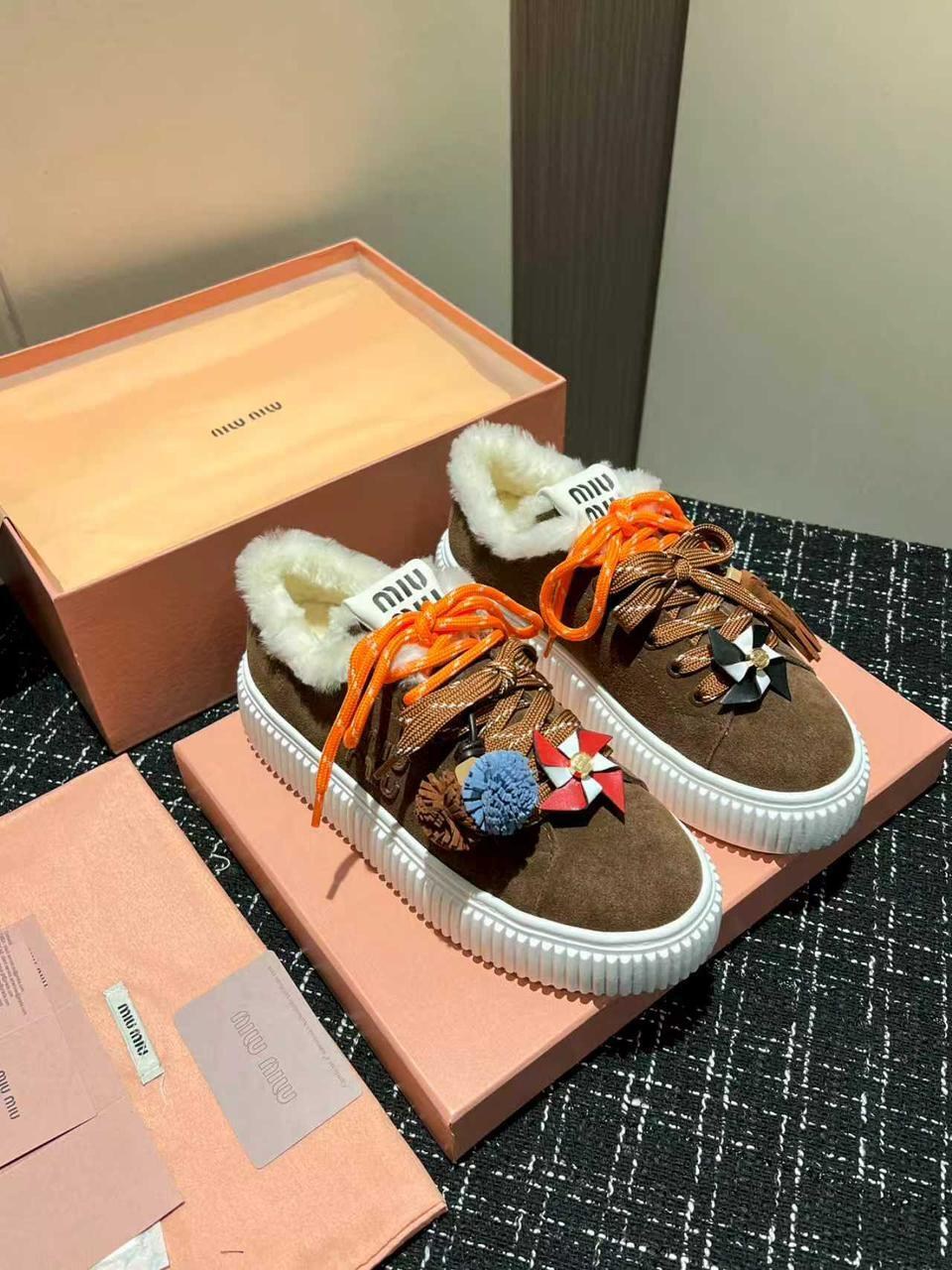 ,женские кроссовки miu miu,кроссовки женскиe,кеды miu miu,кеды с мехом