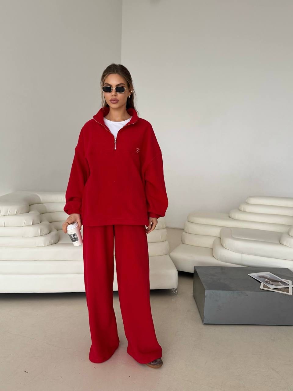 спортивные костюмы оверсайз,костюм красный,костюмы спортивные женские,костюм спортивный оверсайз женский,свитшот женская