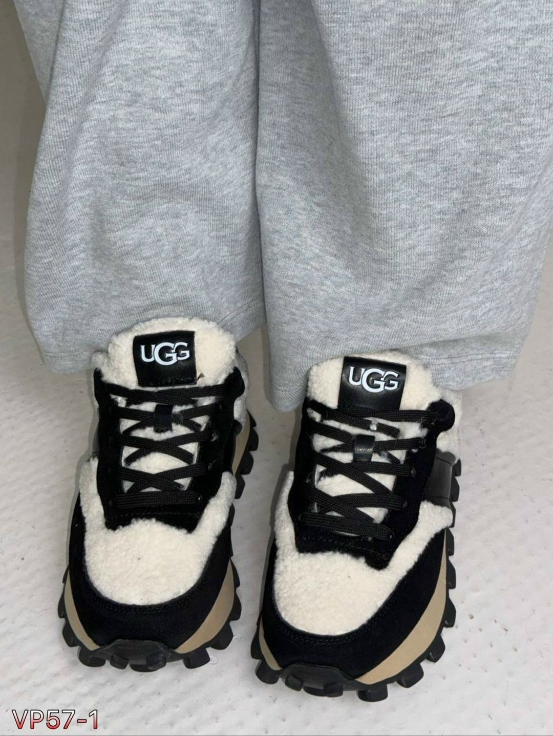 ,женские кроссовки,кроссовки брендовые,кроссовки стильные,повседневные кроссовки