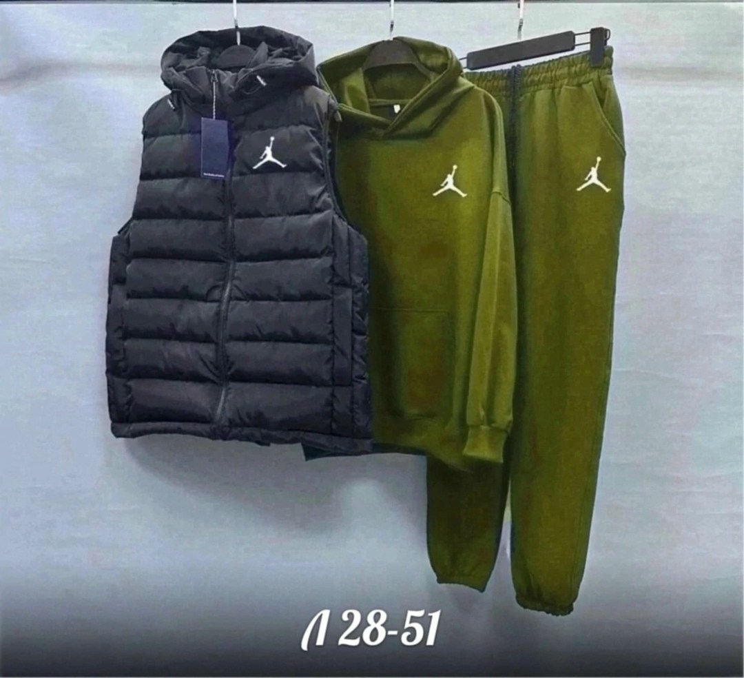 спортивный костюм мужской nike,спортивный костюм с безрукавкой мужской,спортивный костюм тройка с жилеткой,спортивный костюм тройка nike,костюмы спортивные мужские