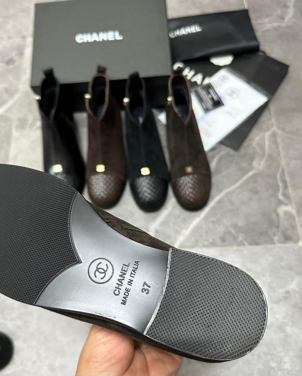 ,ботинки chanel,сапоги chanel,ботильоны chanel,замшевые ботинки