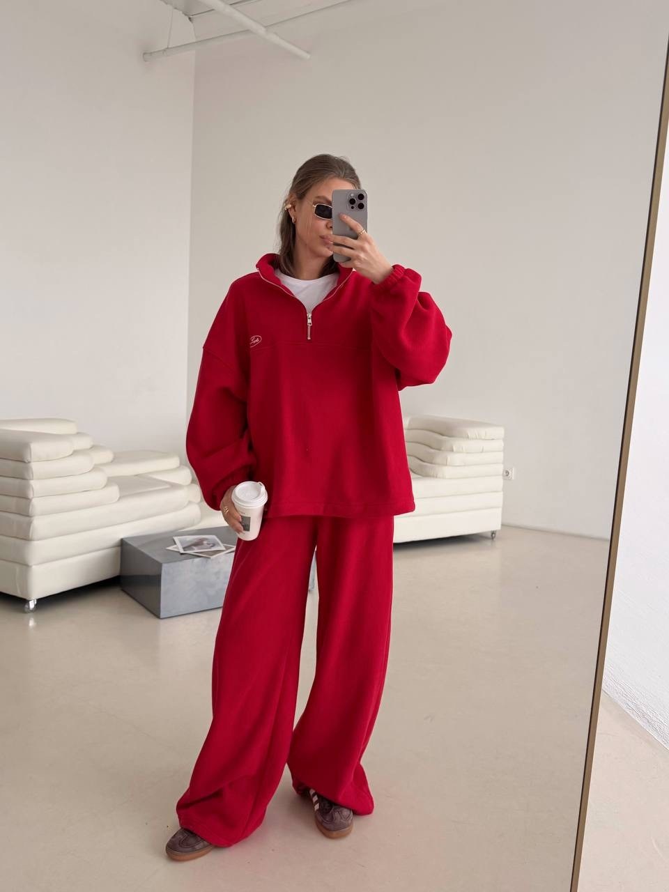 спортивные костюмы оверсайз,костюм красный,костюмы спортивные женские,костюм спортивный оверсайз женский,свитшот женская