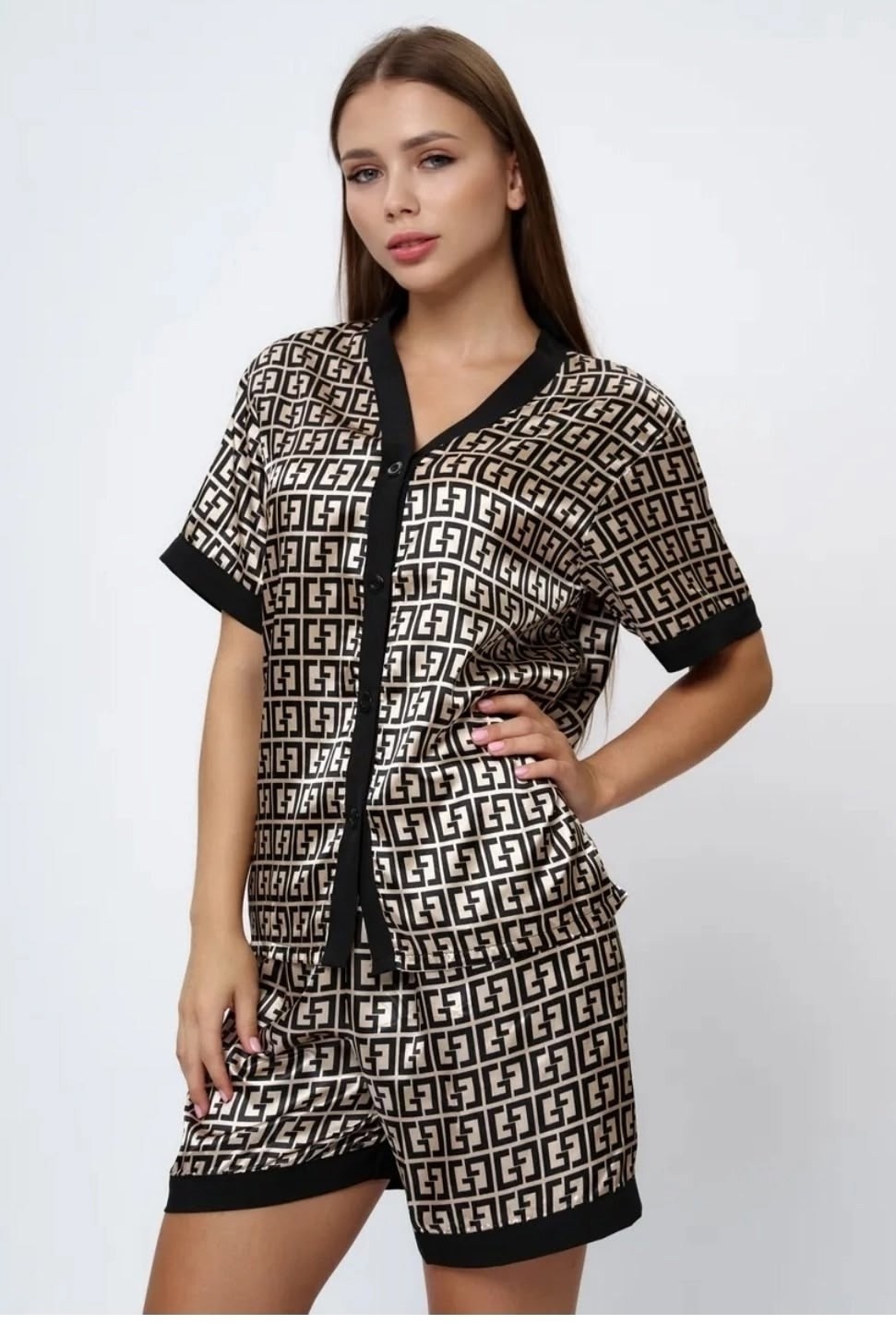 пижамы женски,пижамы премиум,шелковая пижама женская с шортами,стильная пижама,пижама фенди
