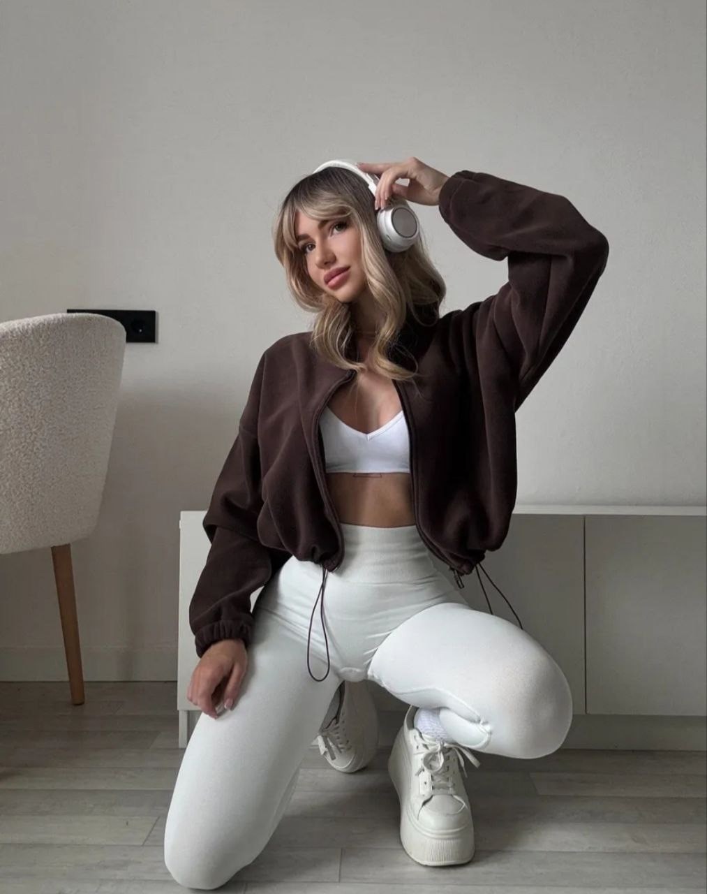 кофта женская укороченная,зип худи укороченная кофта на молнии с начесом,кофта укороченная,зип худи укороченная кофта на молнии,флисовая кофта