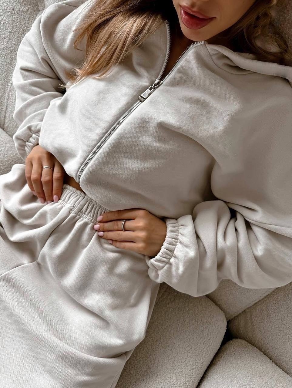 костюмы спортивные женские,стильные костюмы,спортивные костюм,женские костюмы,костюм на флисе