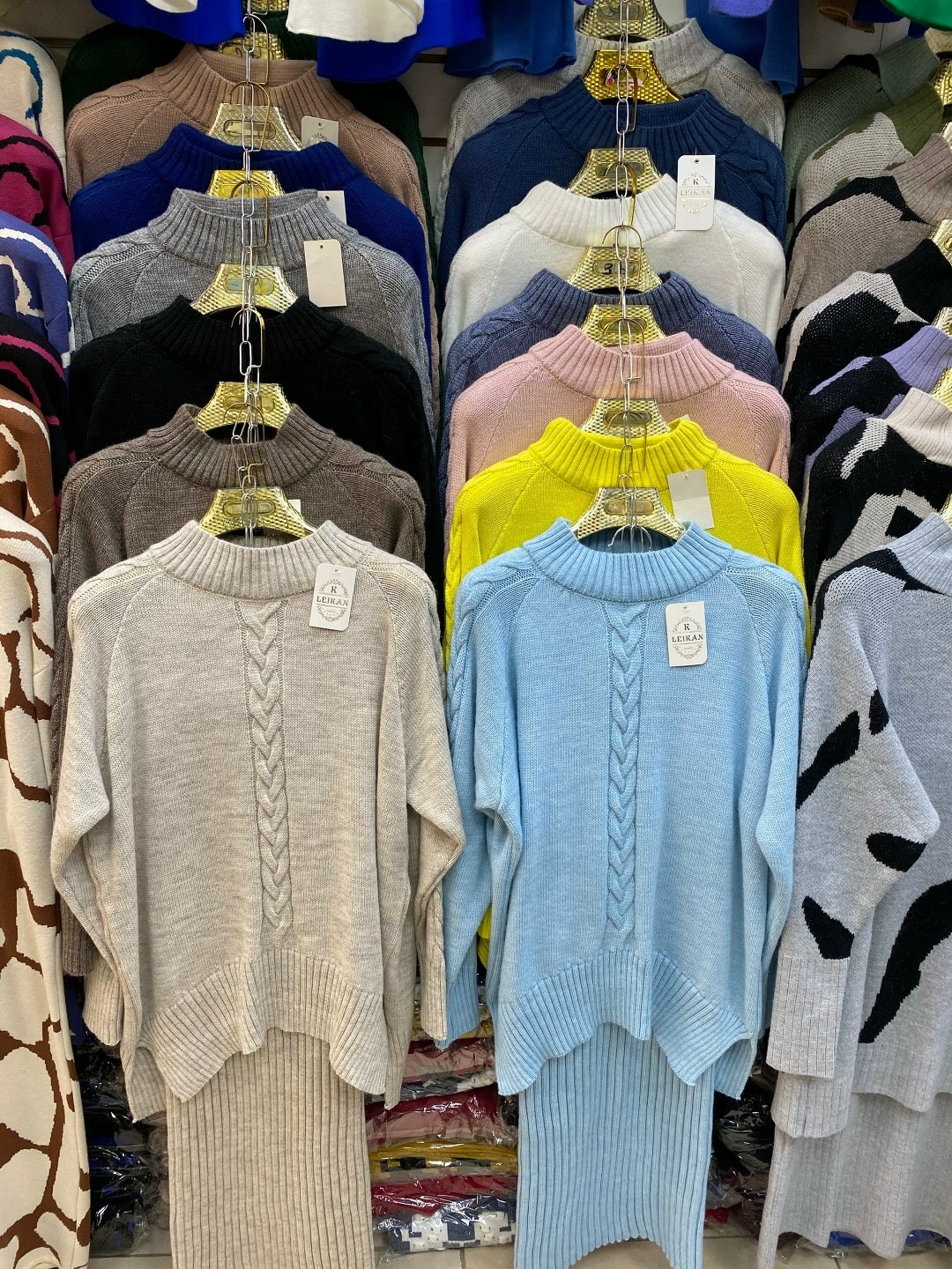 вязаные костюмы,костюм трикотажный,стильная кофта,женская кофта,