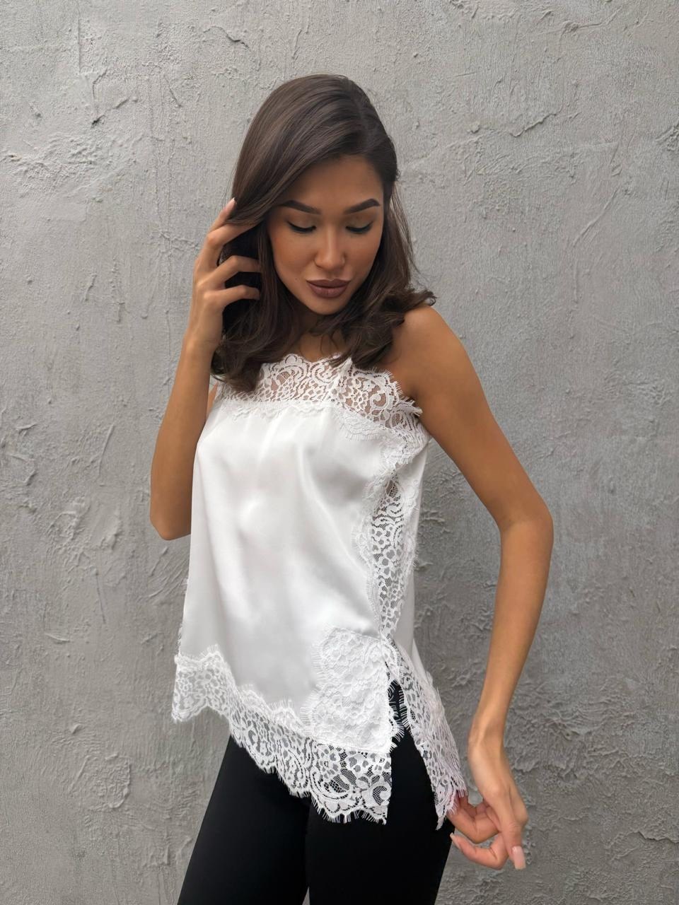 майка с кружевами,кружевная майка,топ с кружевом,шелковый топ,майка с кружевом