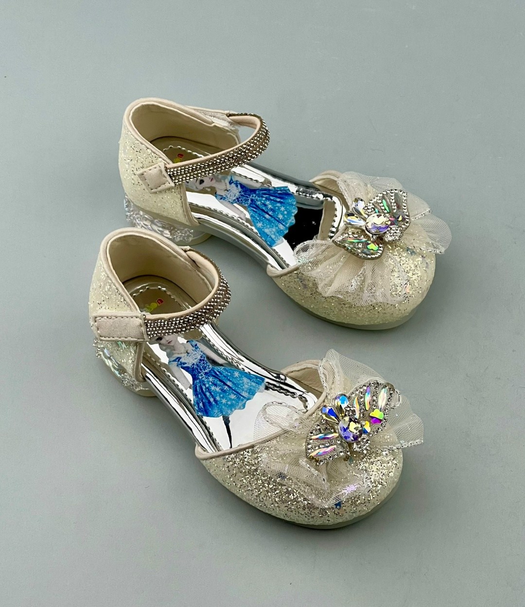 туфли принцессы,туфли для девочек,детские туфли,босоножки для девочек, детская