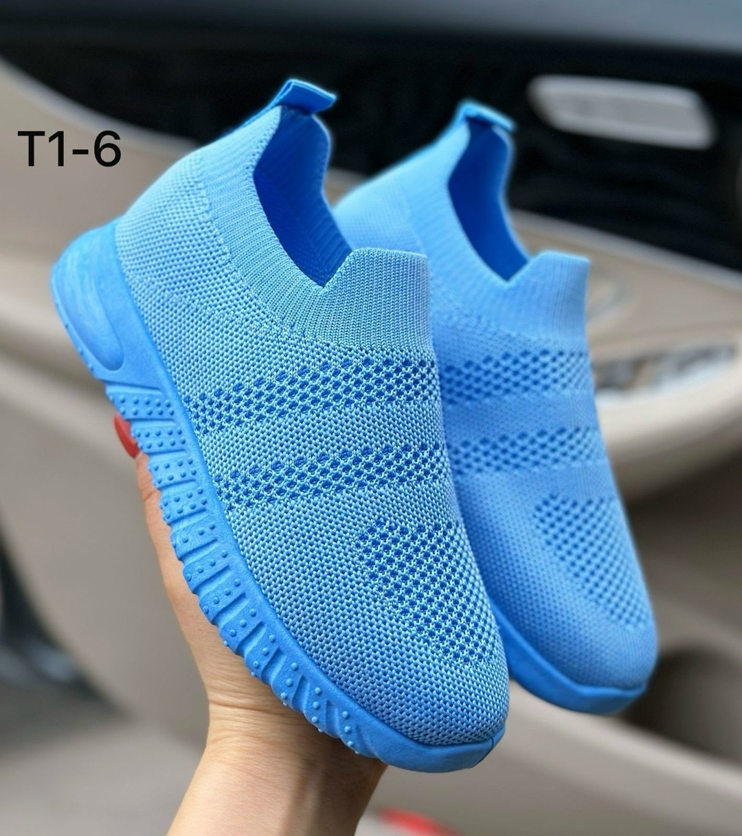 кроссовки,,спортивная ,детские кроссовки,кроссовки дышащие