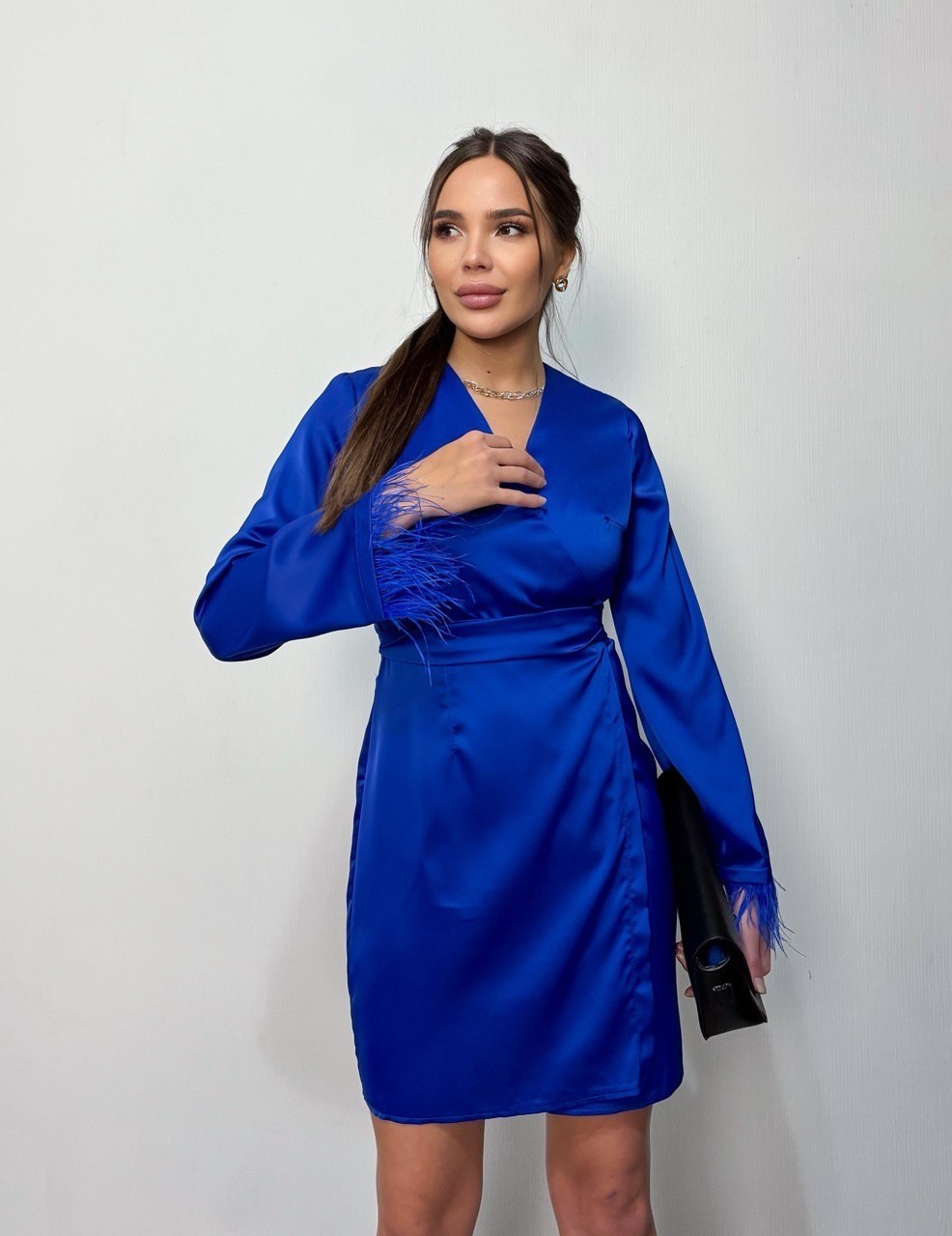 нарядное платье,платье шелк,атласное платье,платье короткие,стильное платье