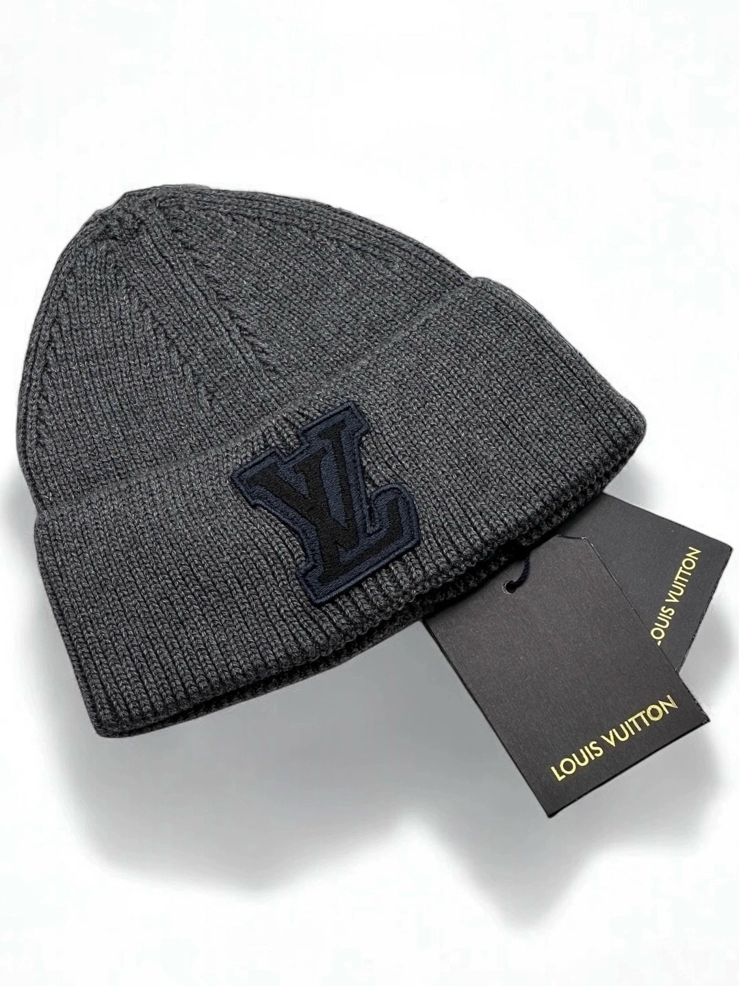 шапка louis vuitton,модная шапка,шапка lv,шапка луи виттон,вязаная шапка