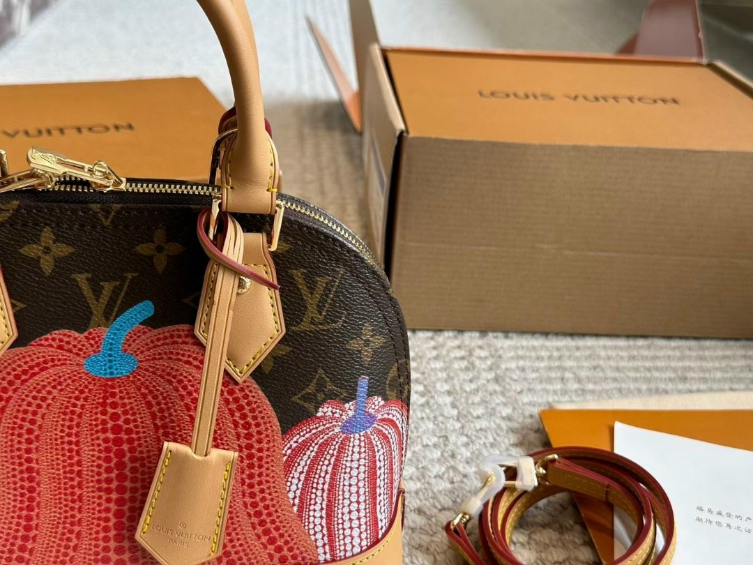 louis vuitton сумка на плечо,сумка луи виттон,louis vuitton сумка,женская сумка louis vuitton,сумка алма бб луи виттон