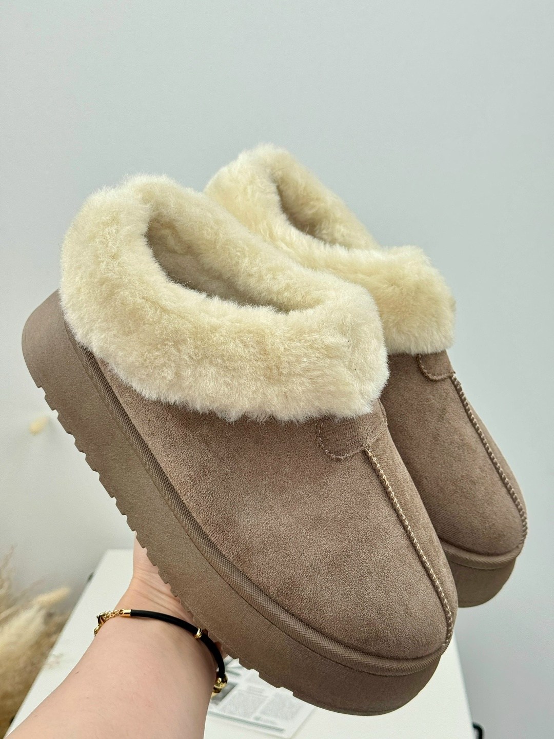 женские угги,,угги женские зимние,женская зимняя ,зимние угги