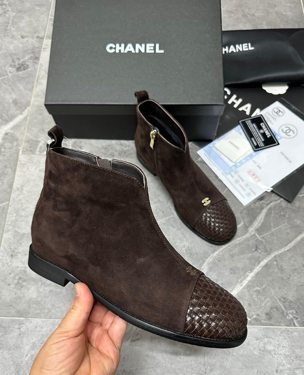 ,ботинки chanel,сапоги chanel,ботильоны chanel,замшевые ботинки