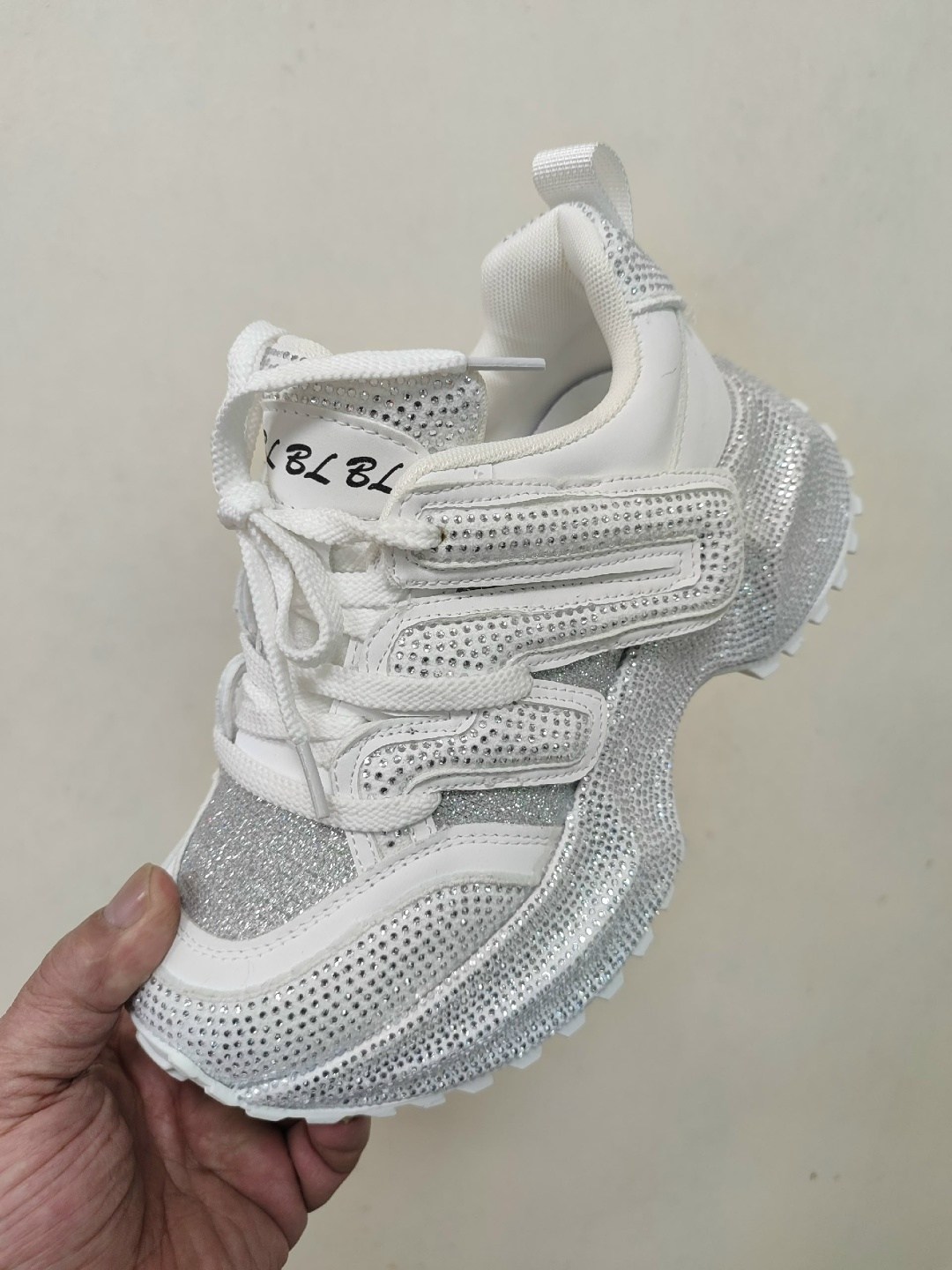 кроссовки женскиe,кроссовки,модные кроссовки,кроссовки женские balenciaga,кроссовка