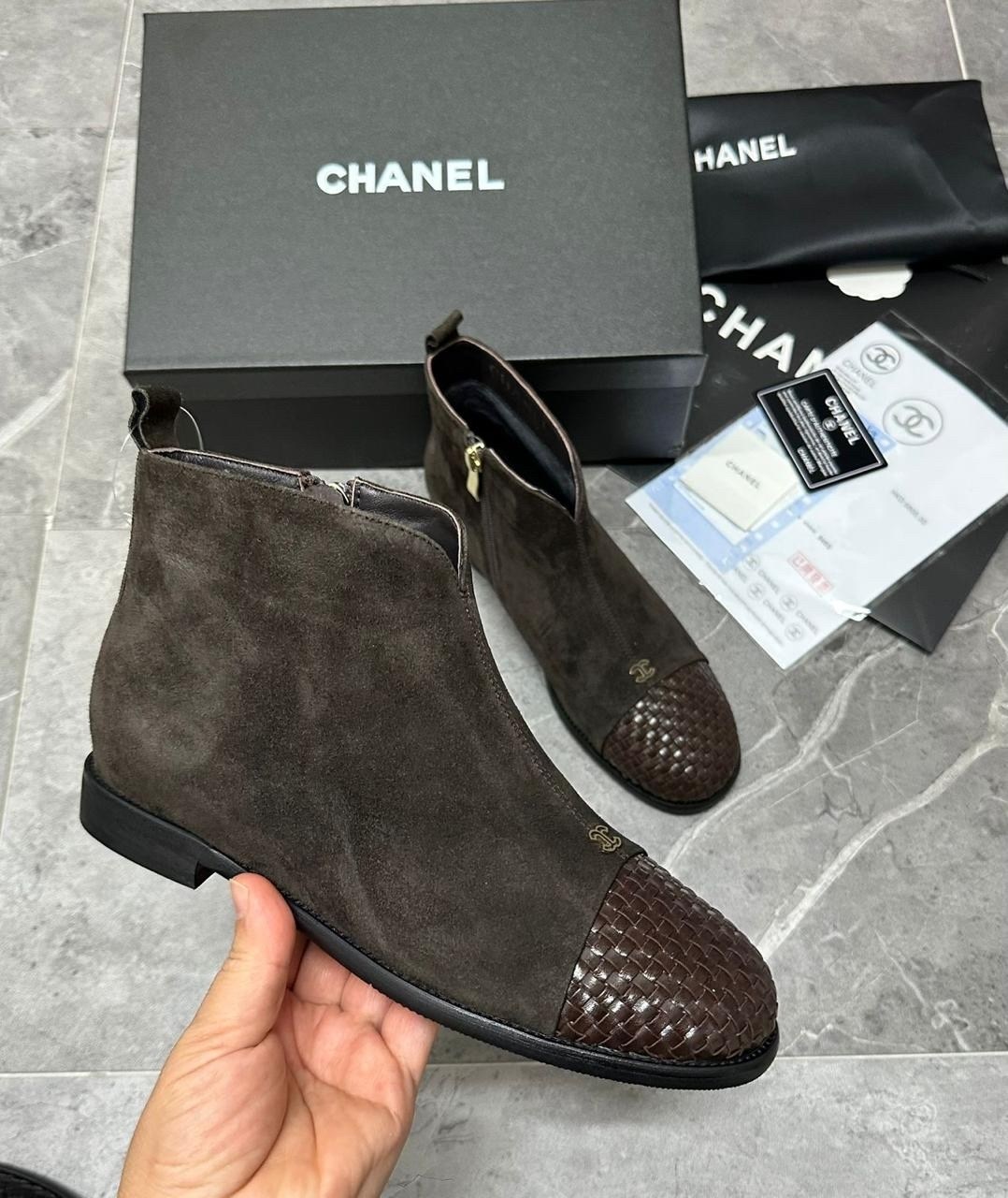 ,ботинки chanel,сапоги chanel,ботильоны chanel,замшевые ботинки