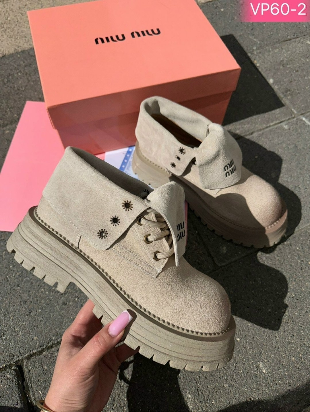 ,ботинки miu miu,ботинки миу миу,женские ботинки,замшевые ботинки