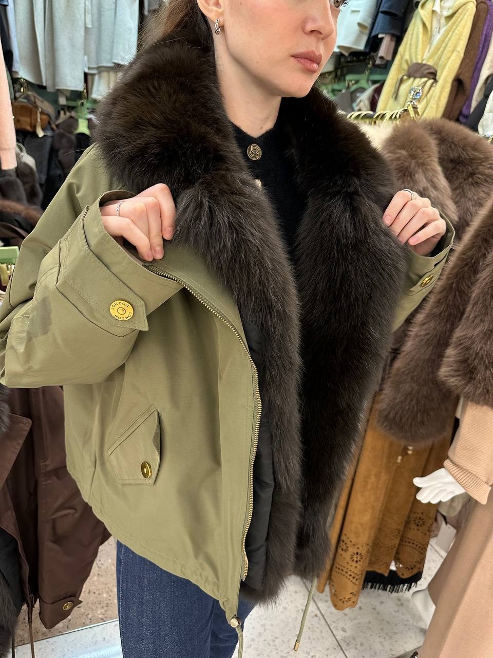 парка с натуральным мехом,парка с мехом,парка с натуральным мехом женская,парка с меховым,зимняя парка с натуральным мехом