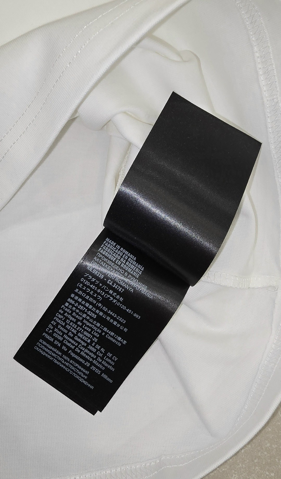 прада футболка,футболки женские мужские,футболки модные,футболки дизайн