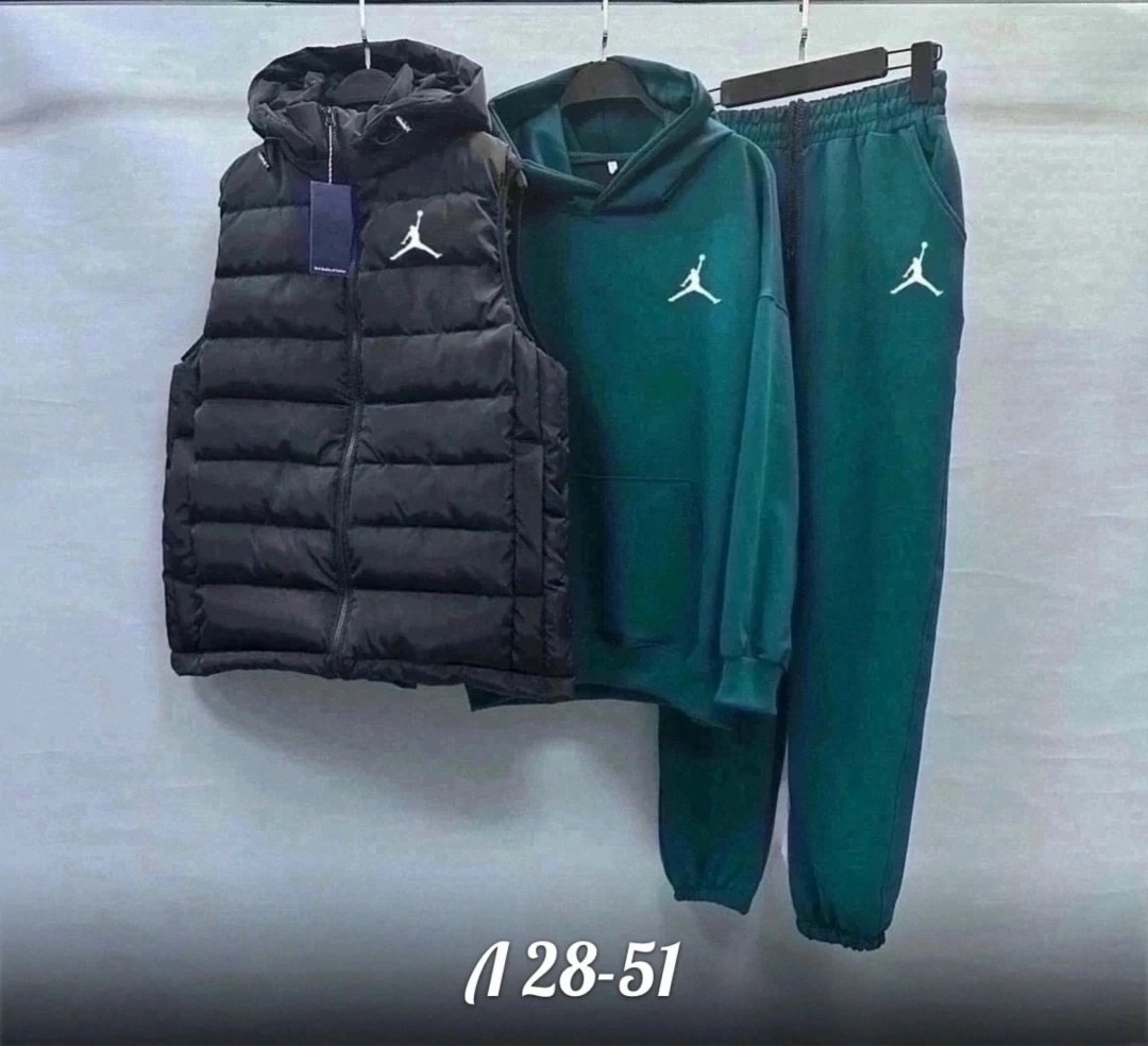 спортивный костюм мужской nike,спортивный костюм с безрукавкой мужской,спортивный костюм тройка с жилеткой,спортивный костюм тройка nike,костюмы спортивные мужские